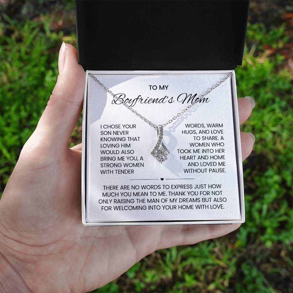 Boyfriend's Mom Petite Ribbon Necklace