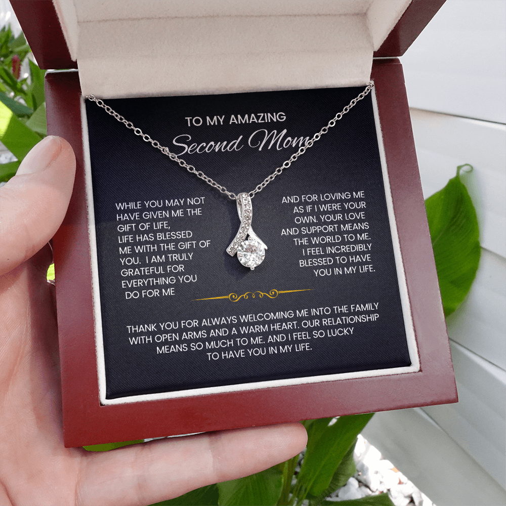 Stepmother Alluring Beauty Necklace