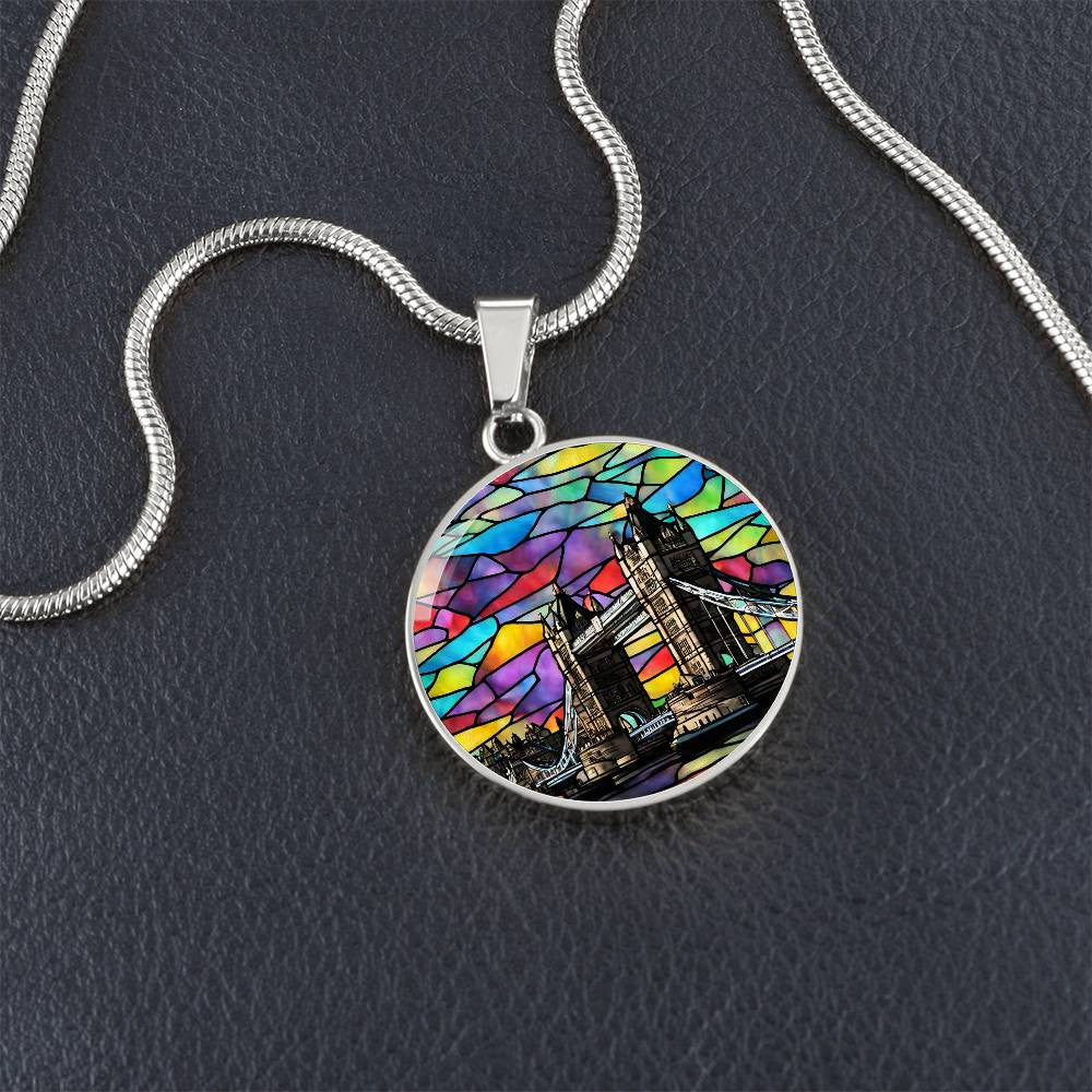 London Bridge Skyline Round Pendant Necklace in Gold or silver-[Heartfelt Family Gift]