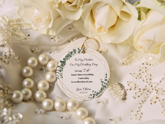 Wedding Day Gift for Mom, Mother of the Bride Ornament, To My Mother Wedding Keepsake, Personalized Bridal Christmas Ornament