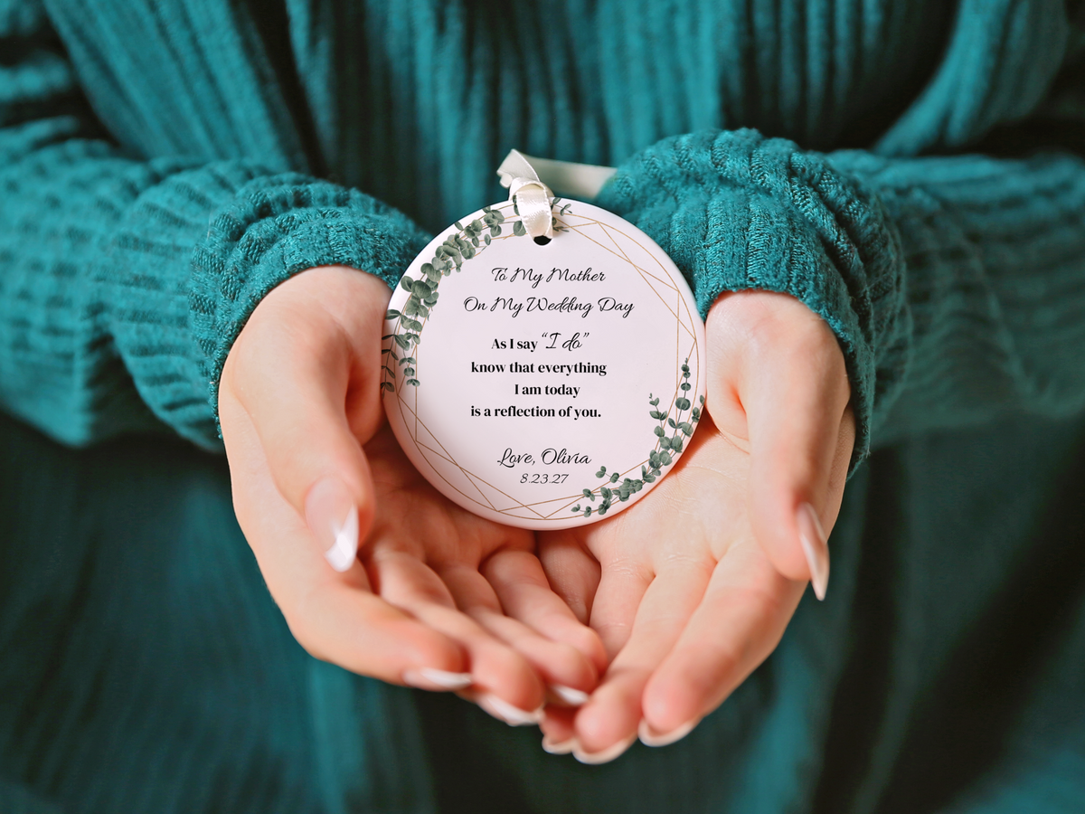 Wedding Day Gift for Mom, Mother of the Bride Ornament, To My Mother Wedding Keepsake, Personalized Bridal Christmas Ornament