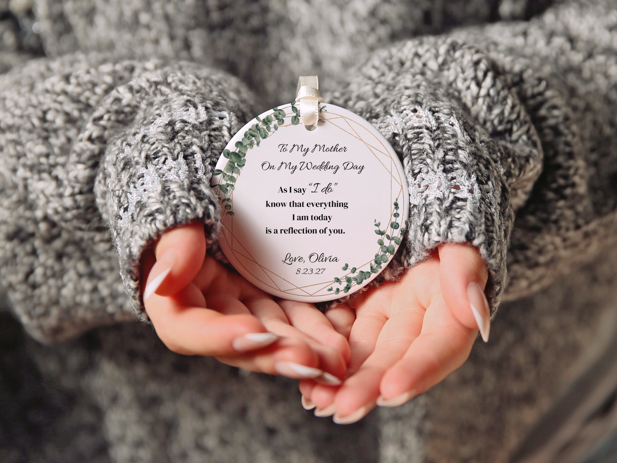 Wedding Day Gift for Mom, Mother of the Bride Ornament, To My Mother Wedding Keepsake, Personalized Bridal Christmas Ornament