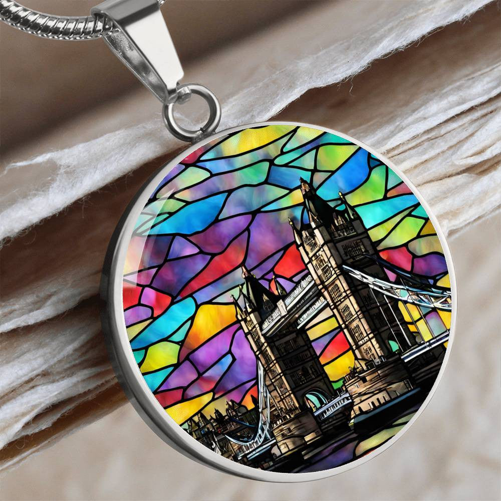 London Bridge Skyline Round Pendant Necklace in Gold or silver-[Heartfelt Family Gift]