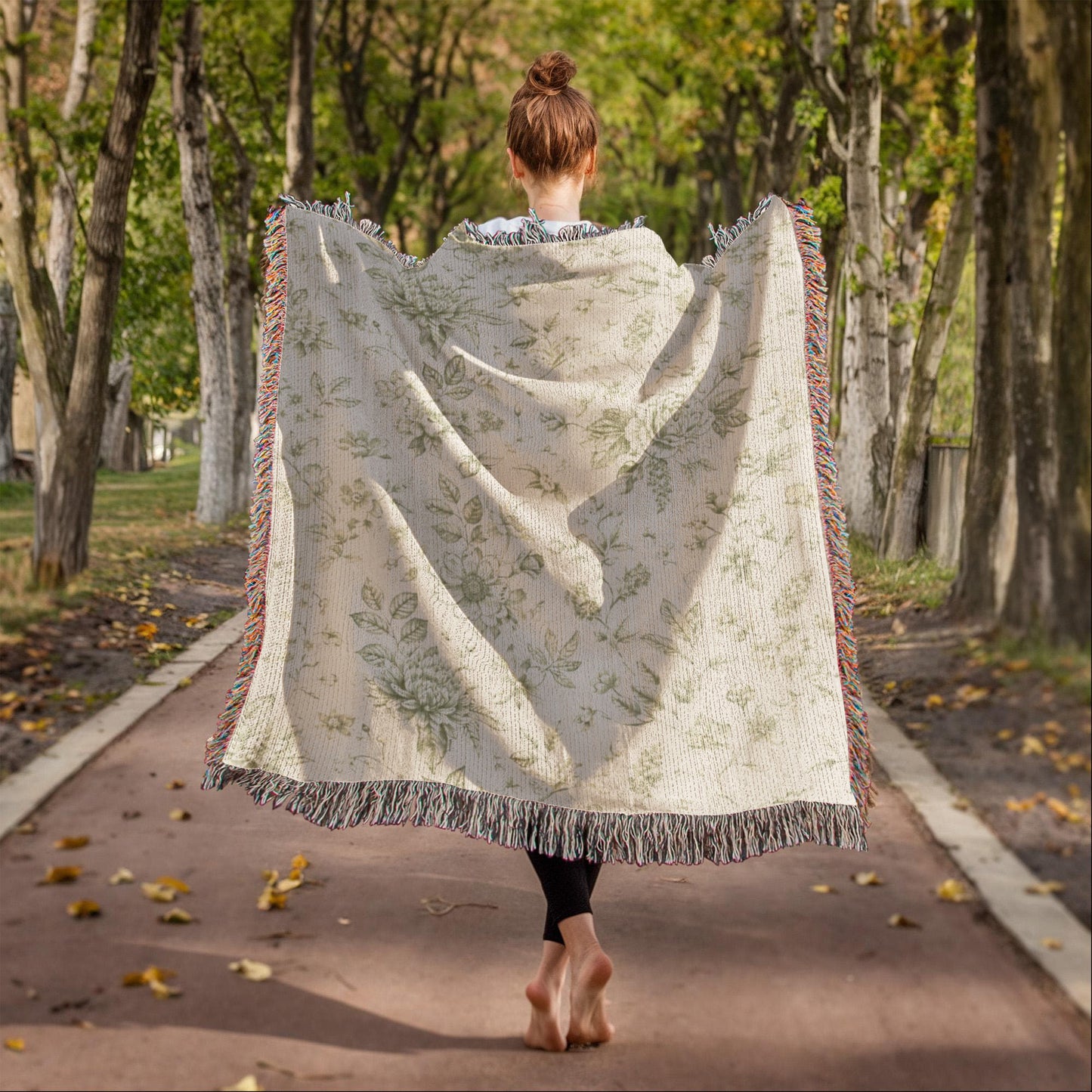 Toile de Jouy Woven Blanket, Blue Floral Tapestry Throw, French Country Decor, Floral Pattern Blanket, Gift for Loved Ones