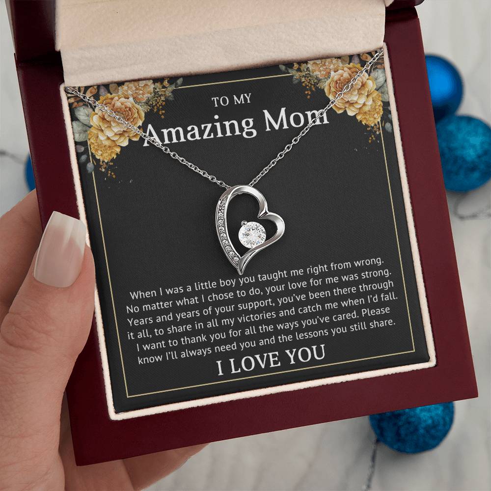To My Mom Heart Necklace Gift