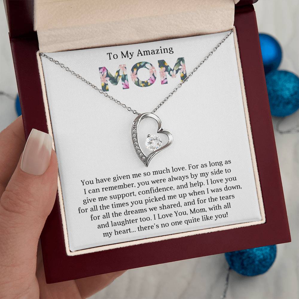 To My Mom Heart Necklace Gift