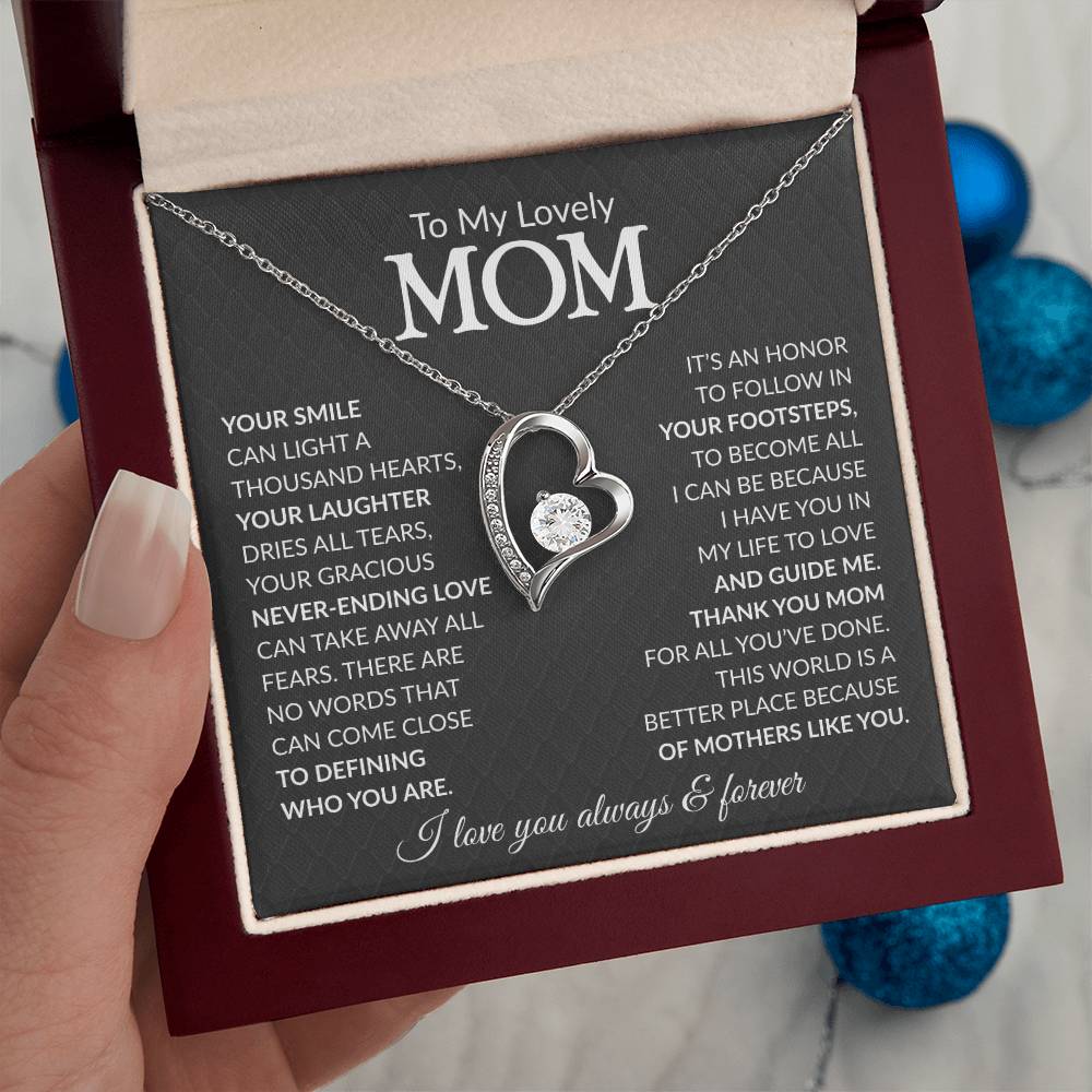 To My Mom Heart Necklace Gift
