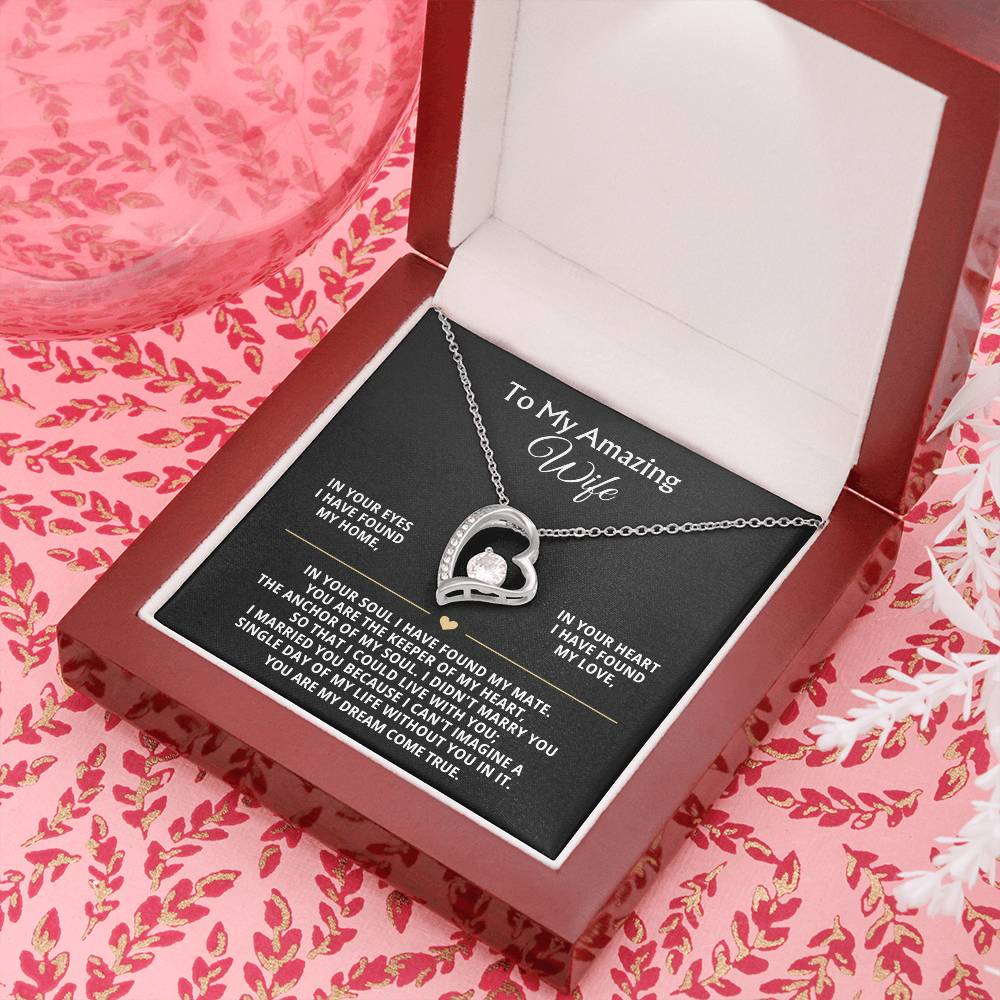 To My Amazing Wife Heart Necklace Gift