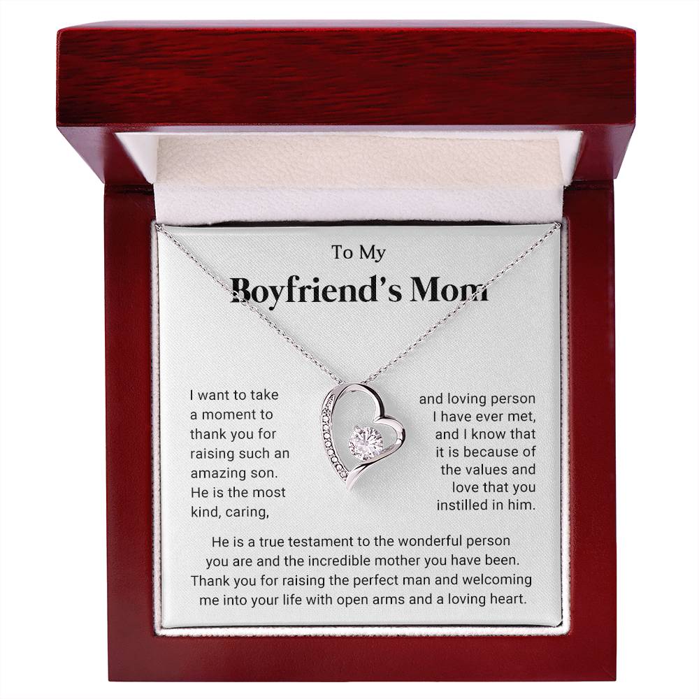 To My Boyfriends Mom Heart Necklace Gift