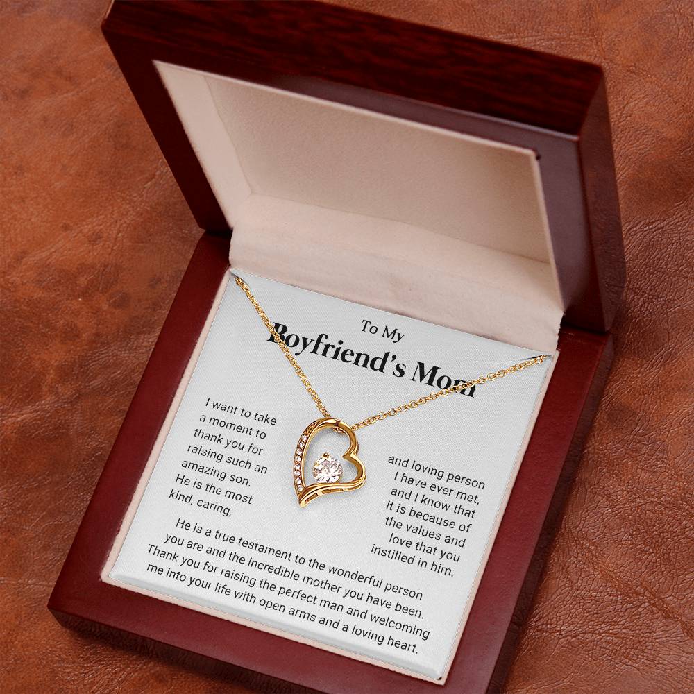 To My Boyfriends Mom Heart Necklace Gift