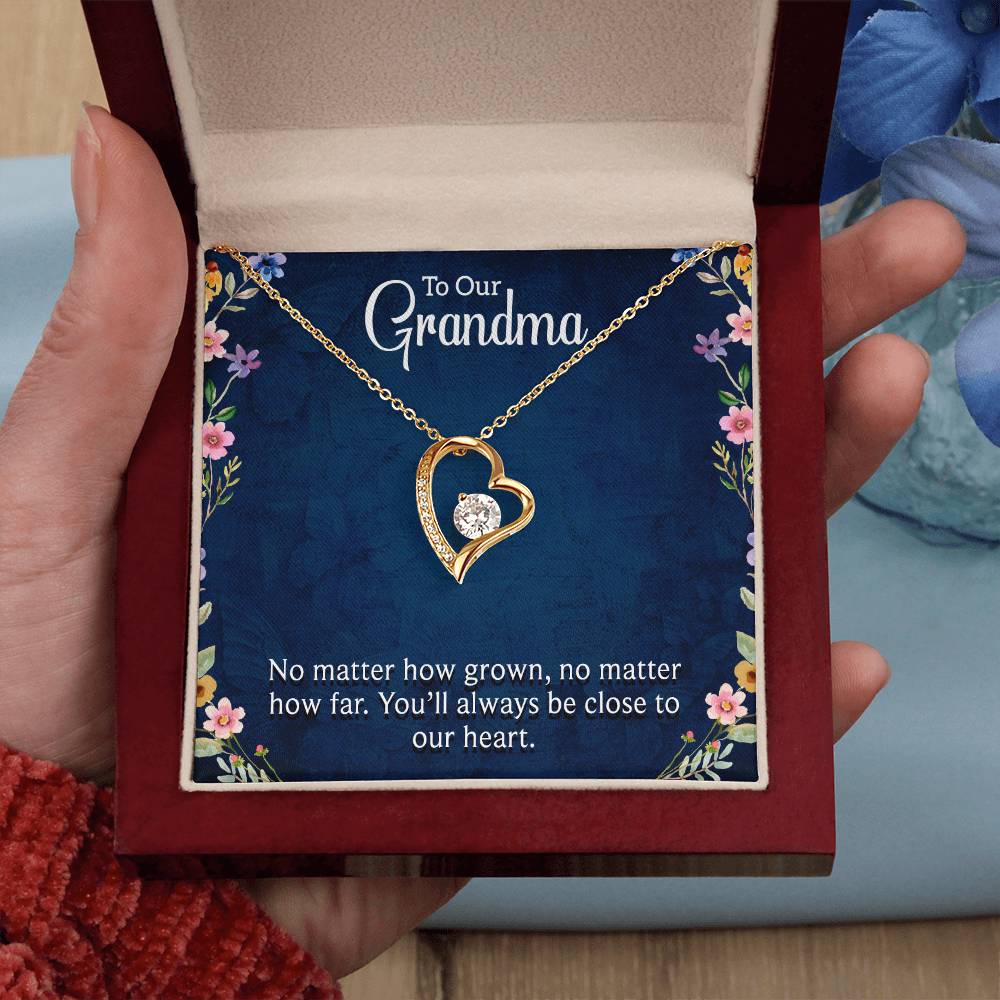 Multi Name Vertical Necklace_To our Grandma-Always close to our heart Heart Necklace Gift-[Heartfelt Family Gift]