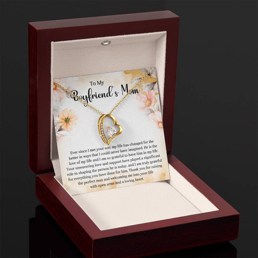 To My Boyfriends Mom Heart Necklace Gift