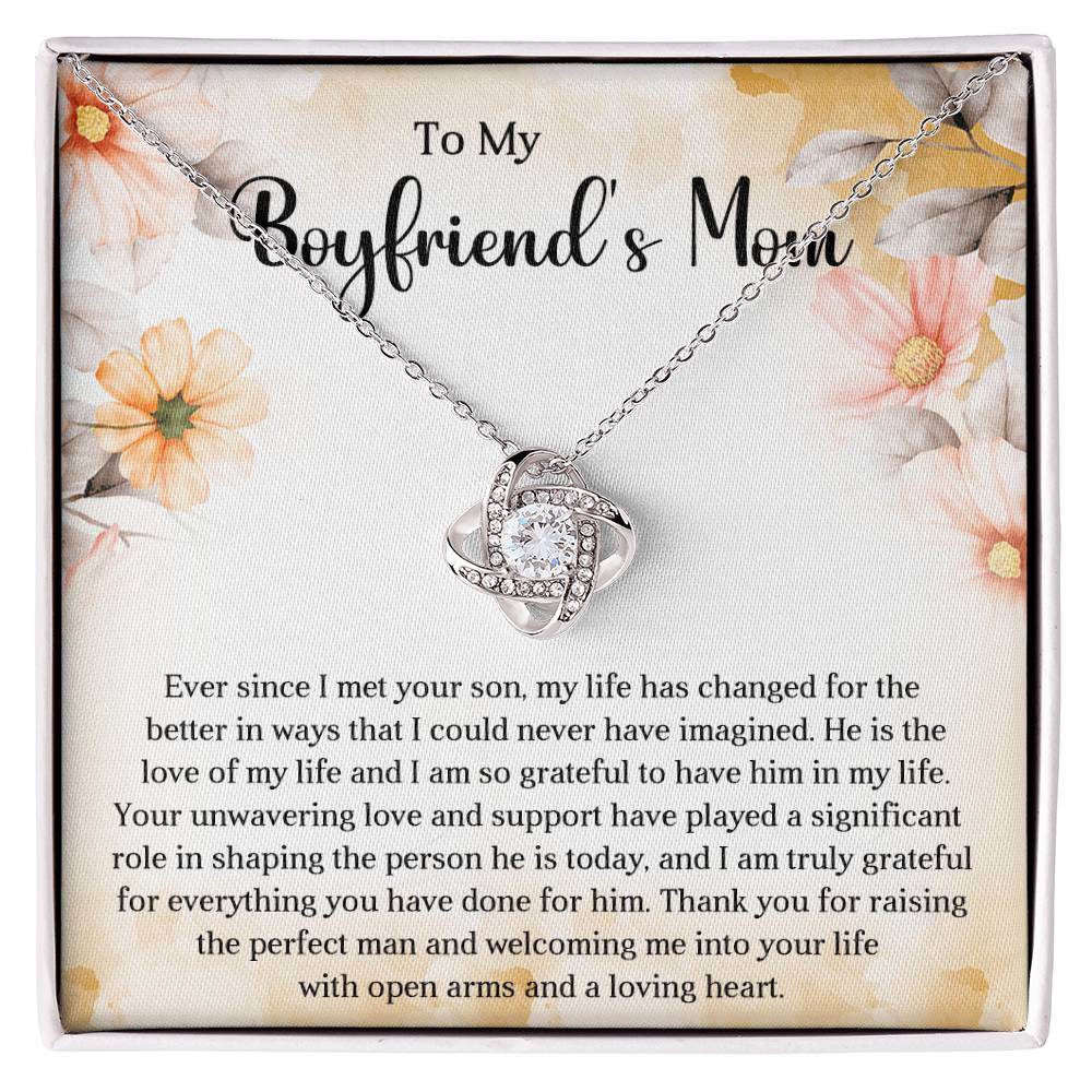 Boyfriends Mom Knot Necklace Gift