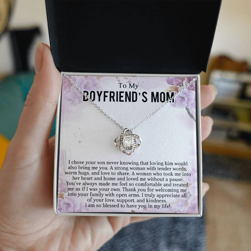 Boyfriends Mom Necklace Gift