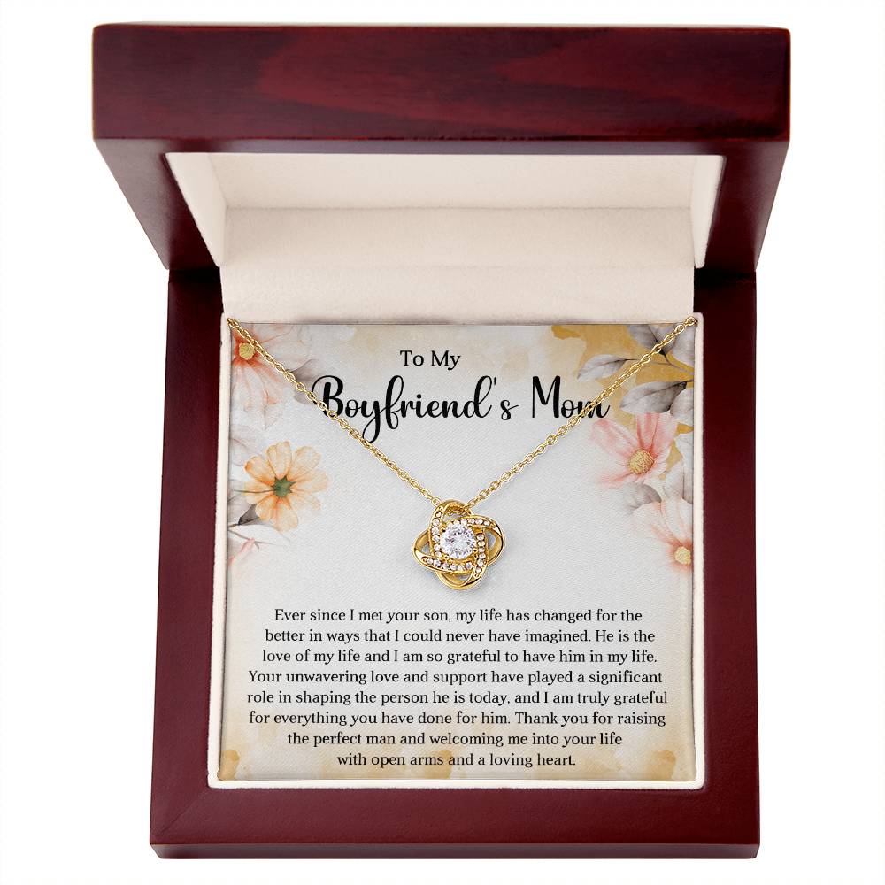 Boyfriends Mom Knot Necklace Gift