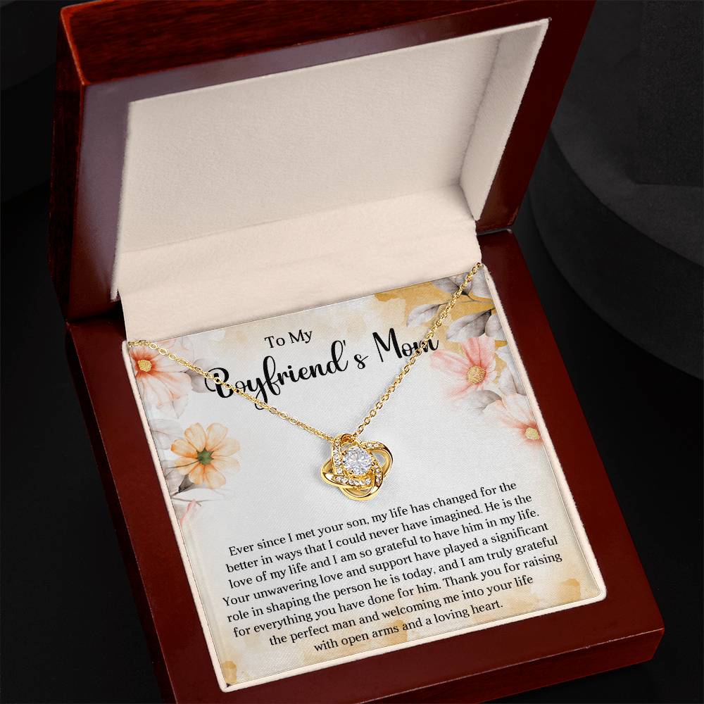 Boyfriends Mom Knot Necklace Gift