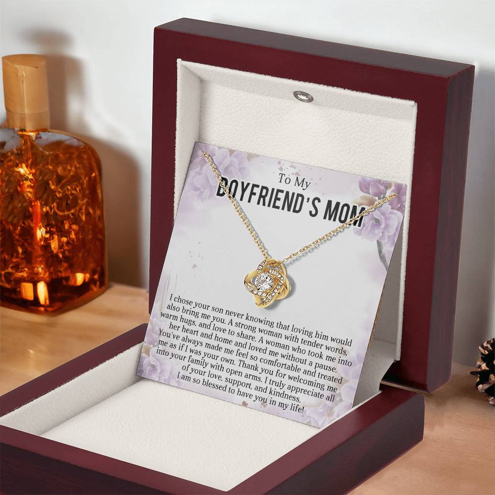 Boyfriends Mom Necklace Gift