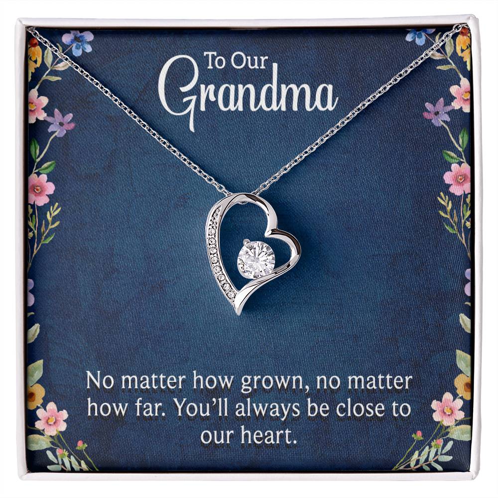 Multi Name Vertical Necklace_To our Grandma-Always close to our heart Heart Necklace Gift-[Heartfelt Family Gift]