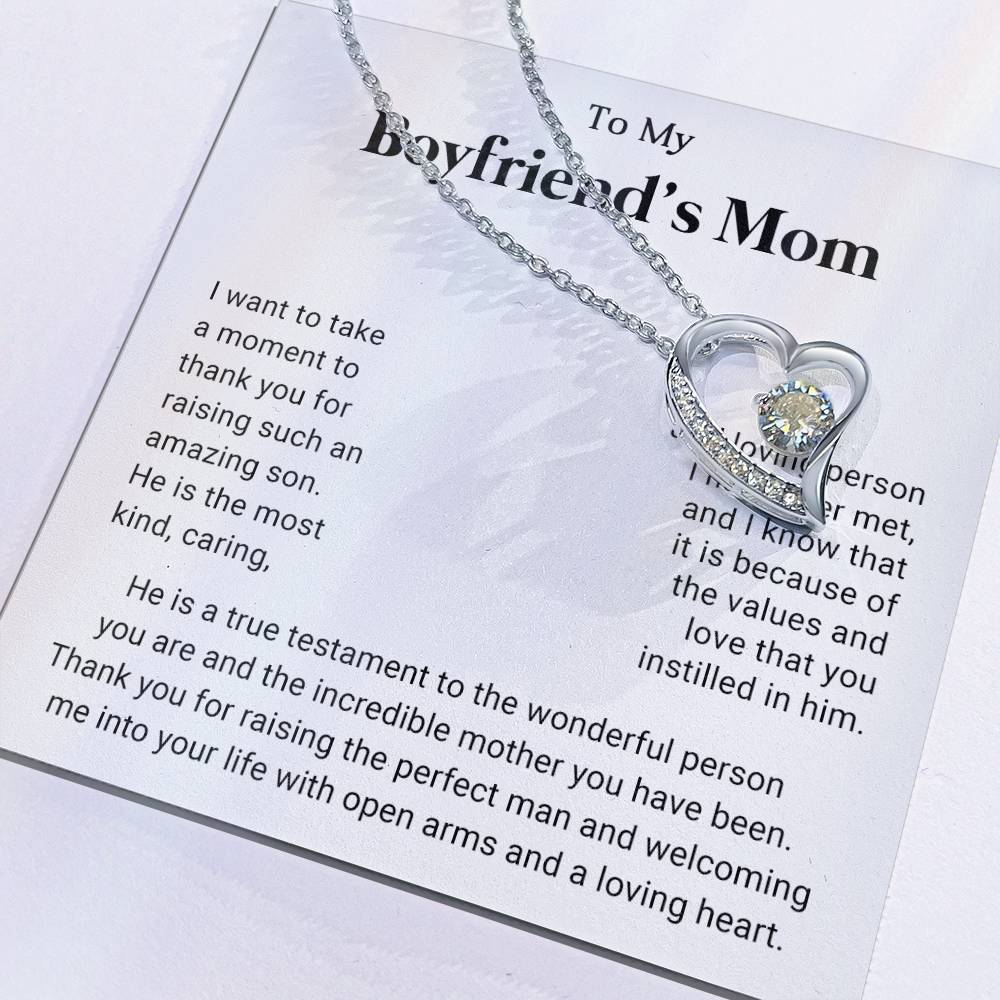 To My Boyfriends Mom Heart Necklace Gift