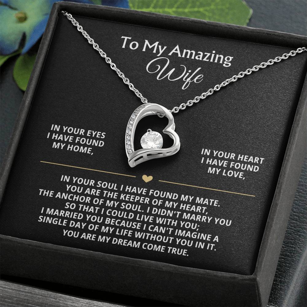 To My Amazing Wife Heart Necklace Gift