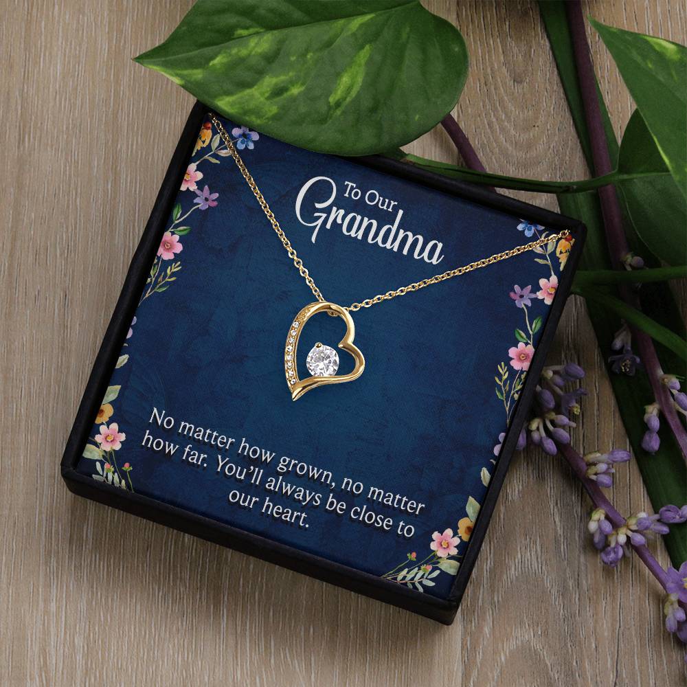 Multi Name Vertical Necklace_To our Grandma-Always close to our heart Heart Necklace Gift-[Heartfelt Family Gift]