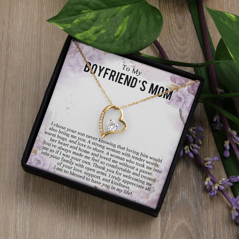 To My Boyfriends Mom Heart Necklace Gift