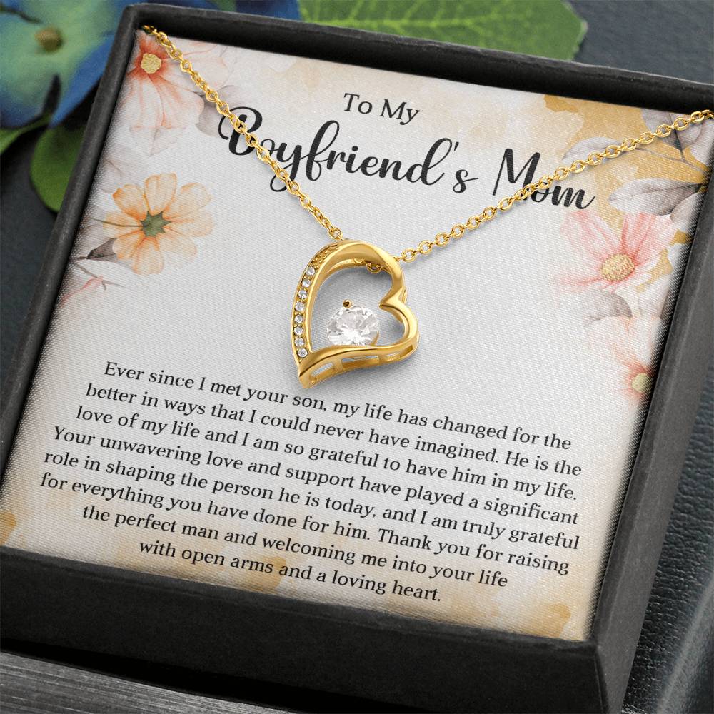 To My Boyfriends Mom Heart Necklace Gift
