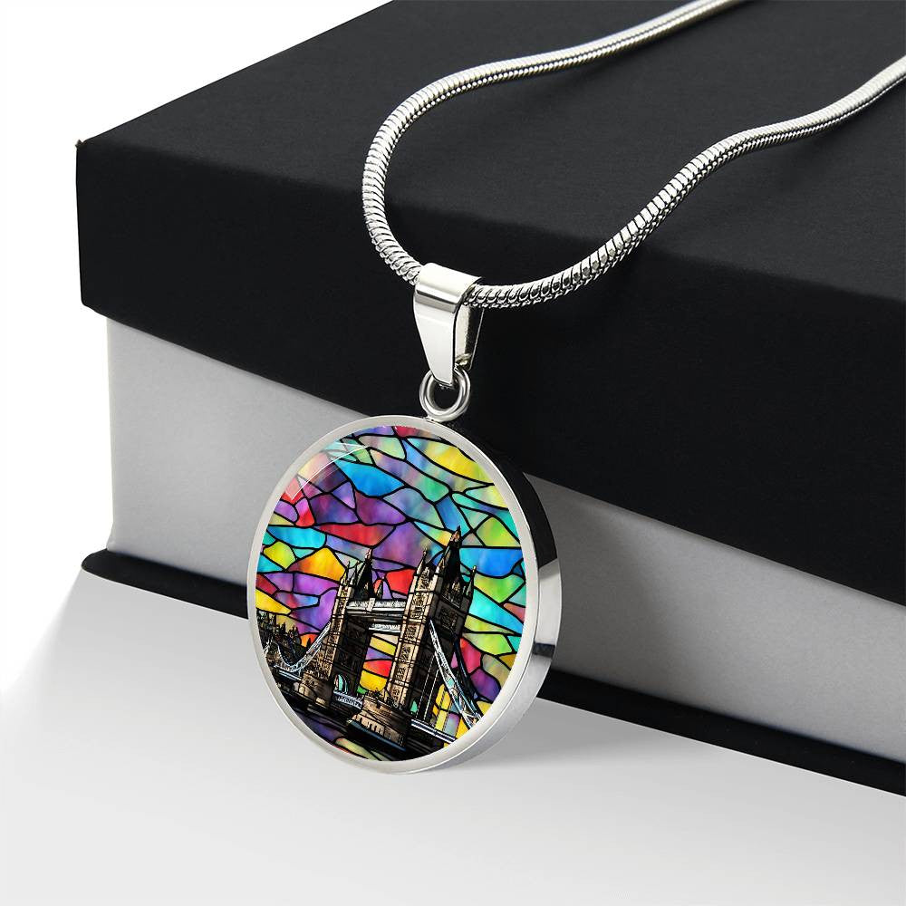 London Bridge Skyline Round Pendant Necklace in Gold or silver-[Heartfelt Family Gift]